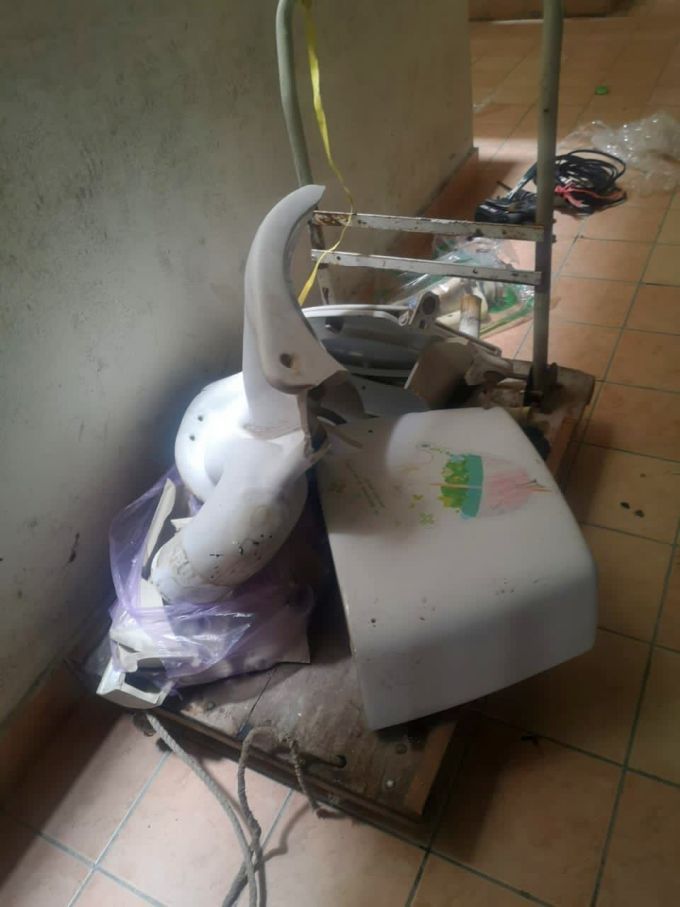 mangkuk tandas pecah 4