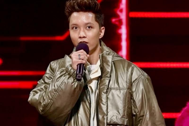 Que mempersembahankan lagu Satu Peluang nyanyian Andi Bernadee.