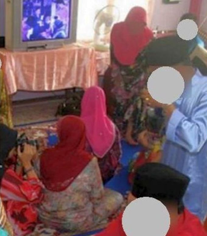 Warga kota akan memeriahkan kampung halaman semasa cuti persekolahan. -Gambar hiasan