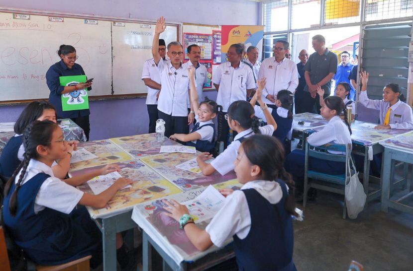 Kanak-kanak sekolah antara sasaran utama SCAM.