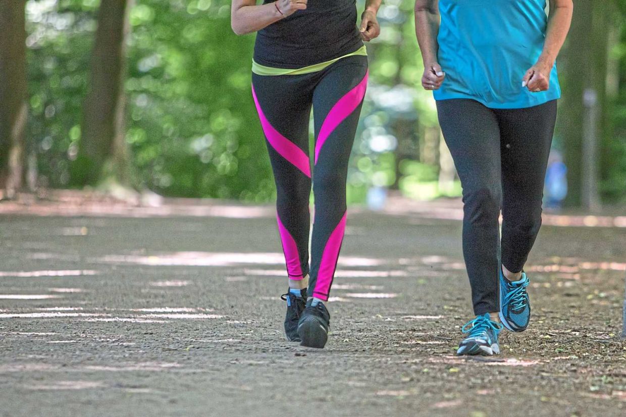ILLUSTRATION - Regular exercise helps keep the liver healthy. Photo: Christin Klose/dpa