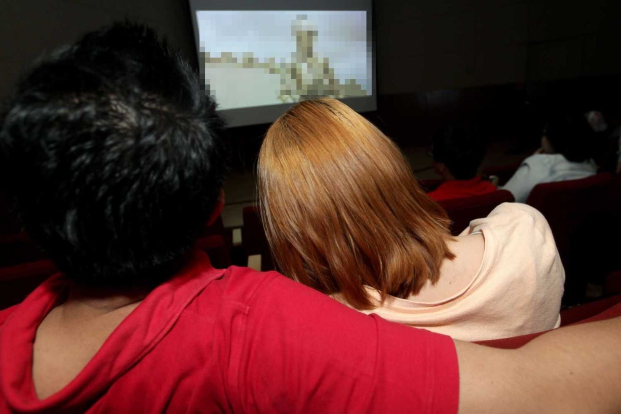 Photoshoot for MOB Top 10 pet peeves in the cinema. AZMAN GHANI / The Star