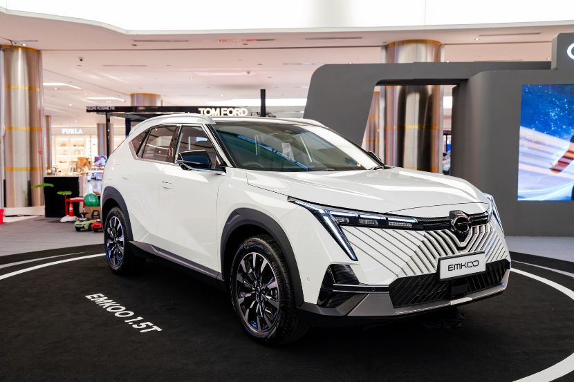 GAC Emkoo menampilkan reka bentuk futuristik.
