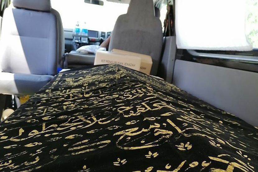 Pengebumian jenazah perlulah disegerakan. -Gambar hiasan