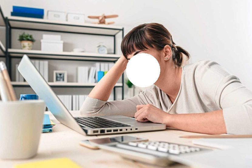 Masalah rumah tangga kadang kala menganggu fokus wanita di tempat kerja. -Gambar hiasan