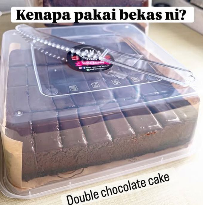 Bekas kek yang digunakan menepati saiz jualan. Foto Facebook Again Heavenly Venture