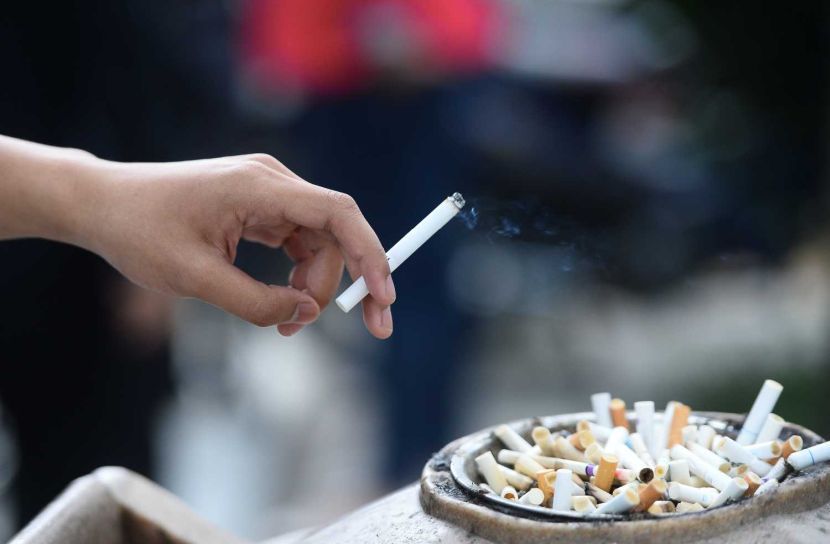 A group of peoples smoking at a public area near a bus stop at Damansara .AZHAR MAHFOF/The Star (29/10/2019)