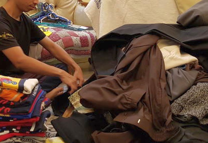 Urusan rumah tangga turut dilakukan oleh para suami. -Gambar hiasan