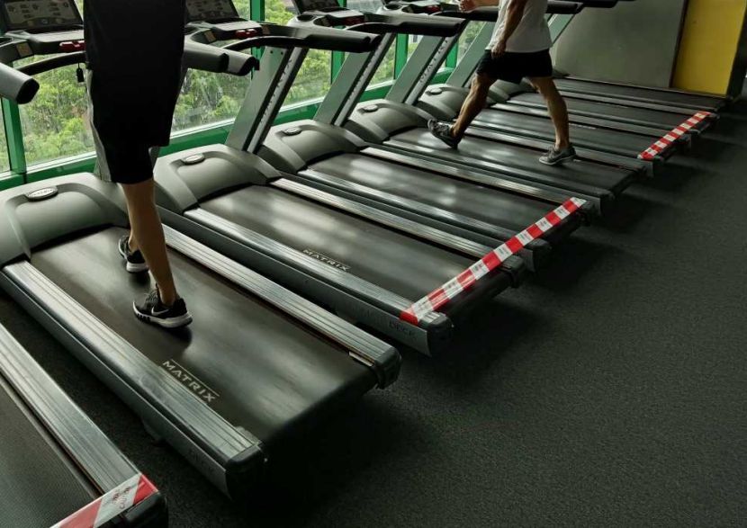 (From left) Club manager of Fitness X Malaysia Henry Lim, 34, (0164227918) and gym member Adiyazid, 30, (0172047759) started their workout routine again after the RMCO ruling ease. Fitness X Malaysia at Viva Home Shopping Mall, Kuala Lumpur resuming their operations after the government agreed to allow gyms and indoor sports facilities to reopen on June 15. YAP CHEE HONG/The Star.