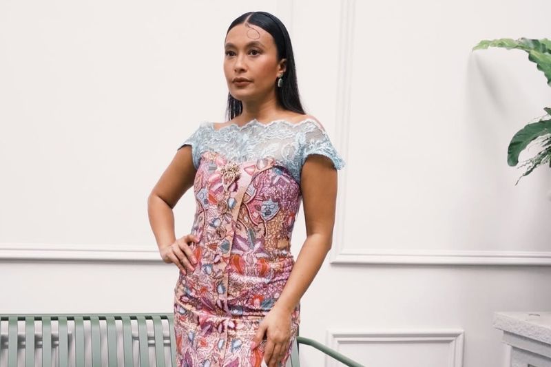 Perasaan rimas membuatkan Nabila mahu menyendiri seketika.