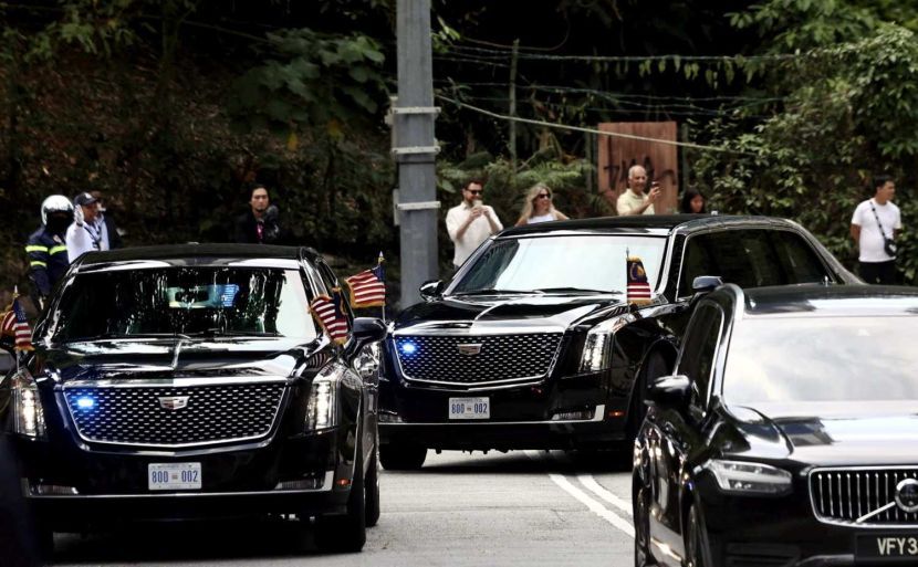 Motorcade carrying United State President, Donald Trump and Prime Minister Datuk Anwar Ibrahim arrived at Kuala Lumpur Convention Centre for the 47th ASEAN Summit and Related Summits on October 26.-AZMAN GHANI/The Star