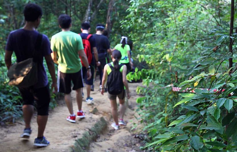 Pendakian Bukit Broga sempena Go Green Programme.