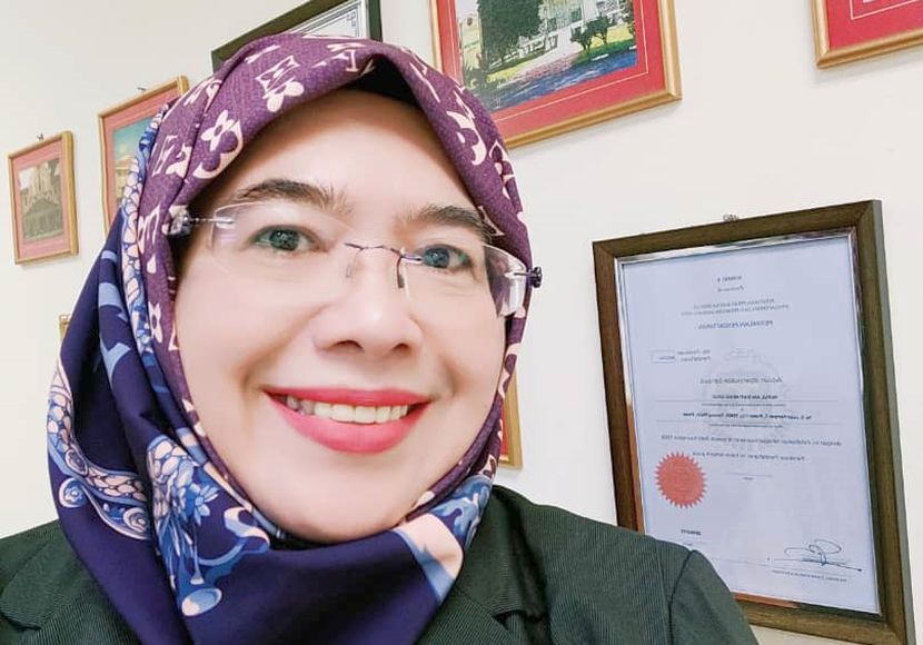 Fauziah menyarankan penganjuran dialog supaya anak muda dan masyarakat dapat tampil memberi pandangan.