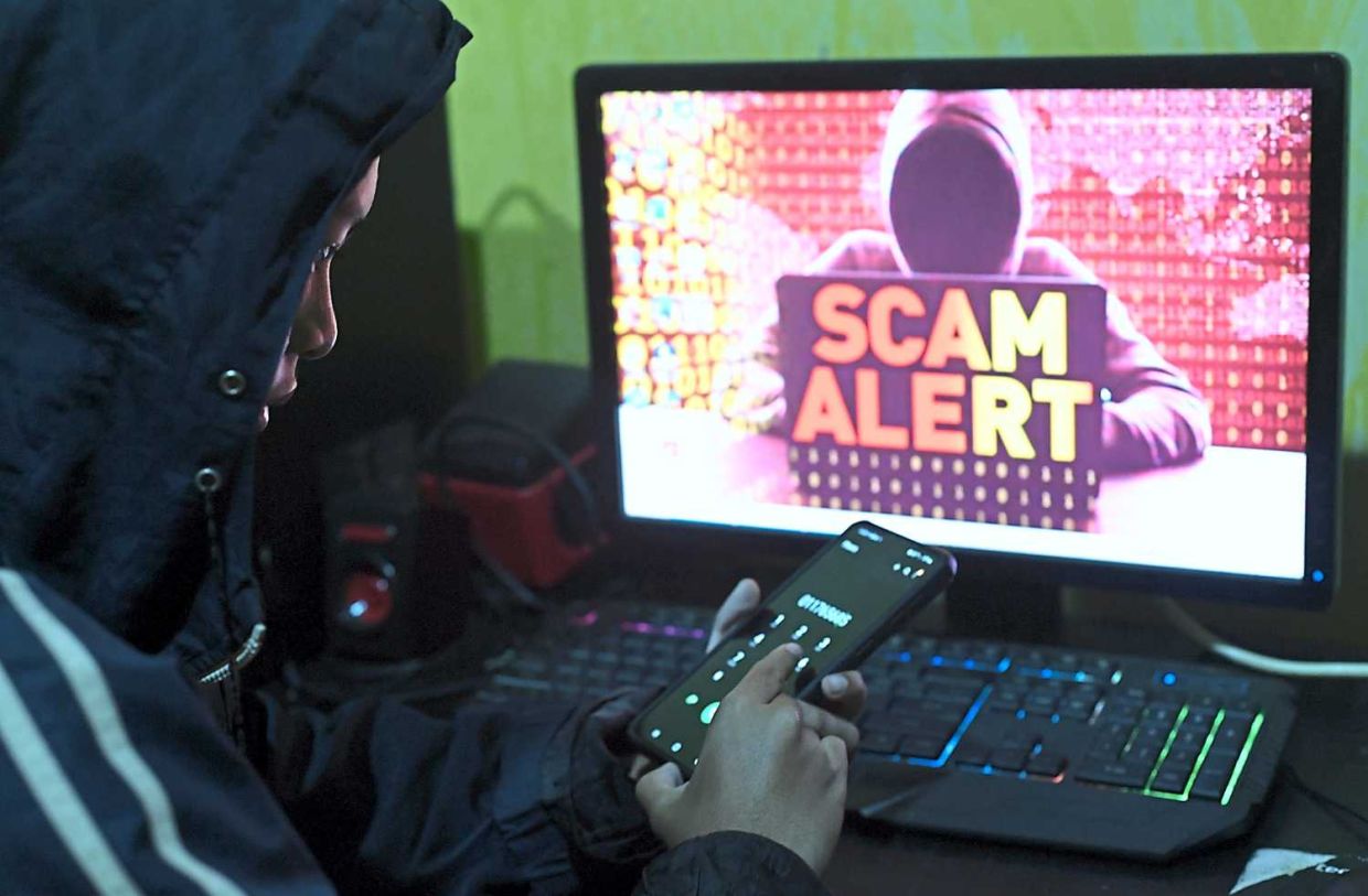 Photo for money lost to scammer in Malaysia(02/10/2023). —AZHAR MAHFOF/The Star