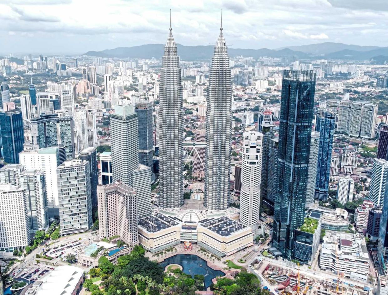 Cukai terus menjadi tunjang kepada kestabilan fiskal dan pembangunan sosioekonomi jangka panjang negara. 