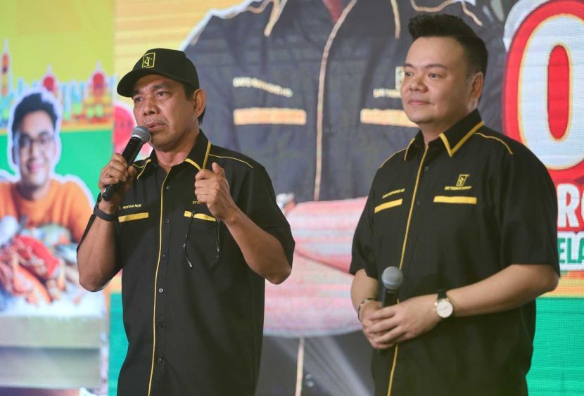 Grand opening, supermarket tour, and press conference ST Rosyam Mart in Jakel Square KL—LOW BOON TAT / The Star