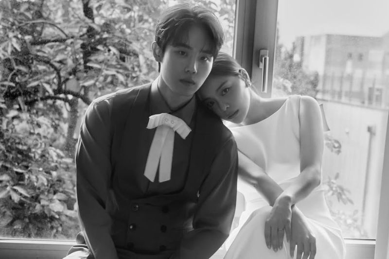 Ailee (kanan) dan Si Hoon berkahwin pada April tahun lalu.