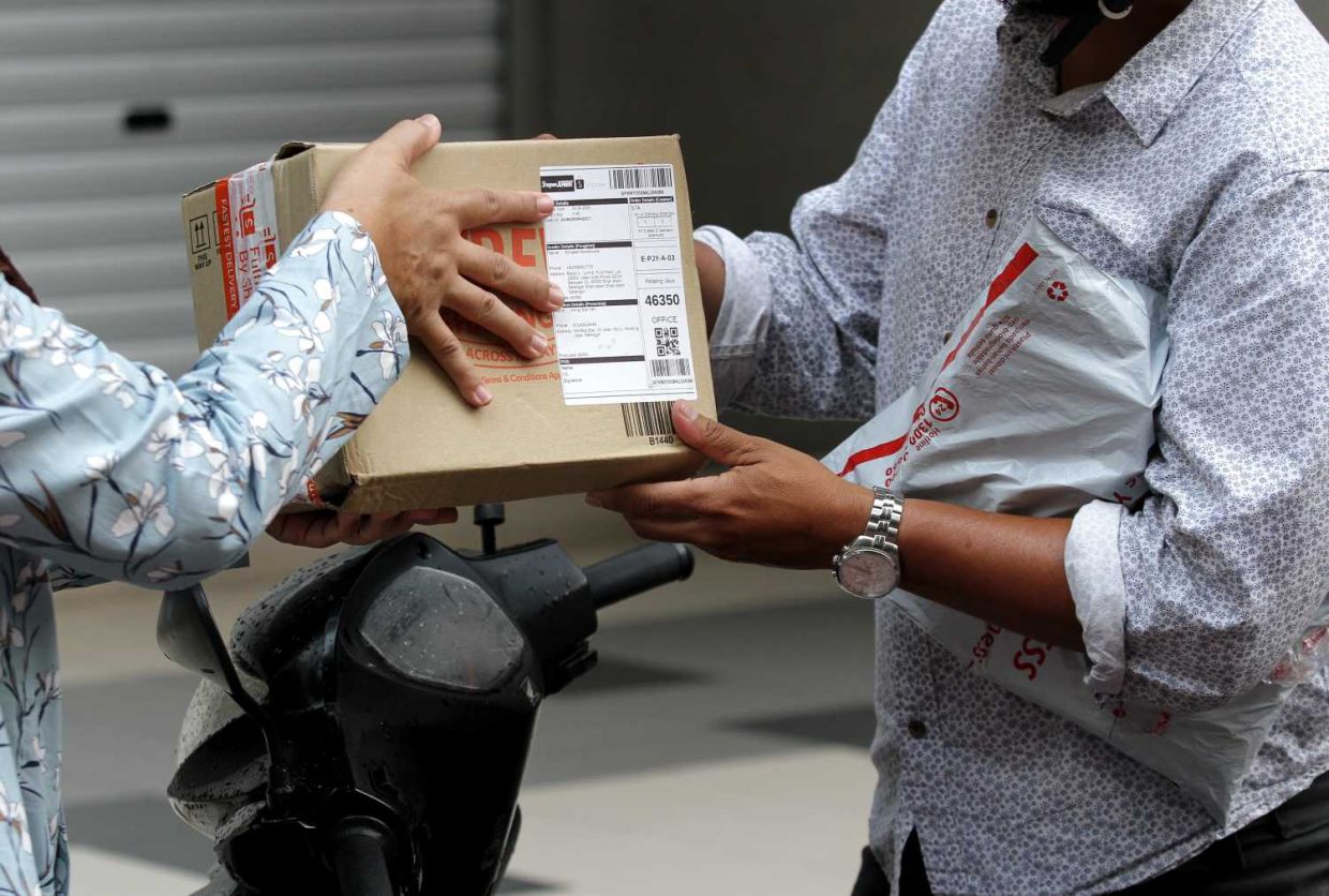 Picture for parcel scam story use