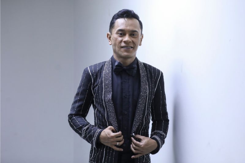 Iskandar mahu berkongsi wang kemenangan bersama golongan memerlukan.