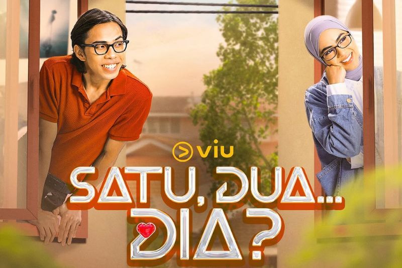 Ariel dan Erysha (kanan) digandingkan dalam drama Satu, Dua... Dia?