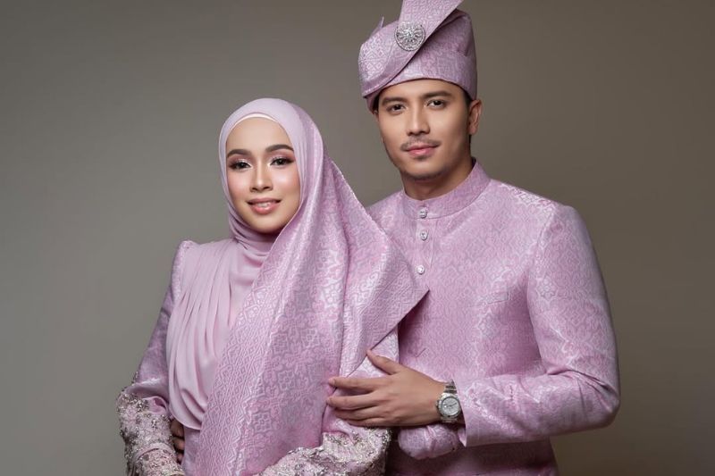 Fattah sentiasa menasihati Amira (kiri) untuk terus bersabar.