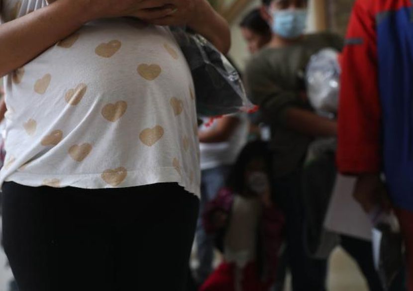 Wanita hamil perlu melalui pelbagai prosedur bagi membantu perkembangan bayi dalam kandungan. -Gambar hiasan