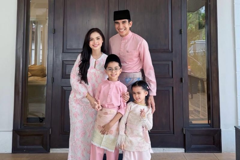 Ayden (dua dari kiri) teruja mahu meraikan Hari Bapa pada tahun ini.