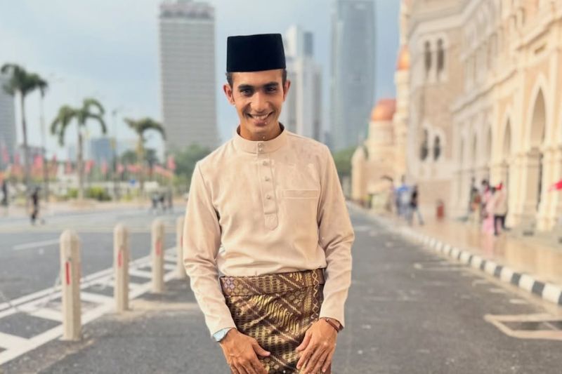 Kodi enggan mencampuri urusan rumah tangga orang lain.