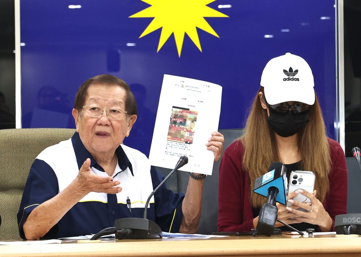 Left, Datuk Seri Michael Chong and Victim's Madam Yee at PC on local female singer threatened by scammers. (MAY 7 2026) — ART CHEN/The StarREPORTER: Justin Zack