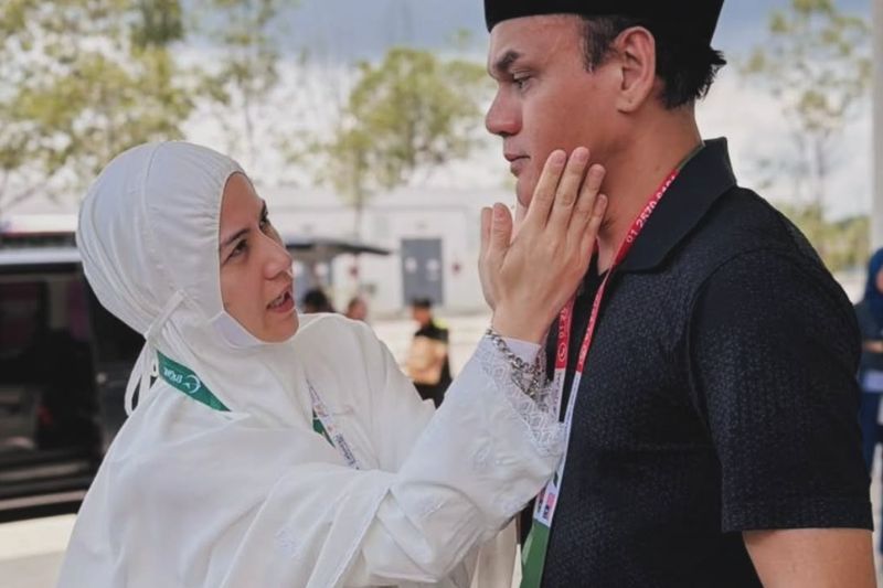 Lisa (kiri) yakin semua takdir yang tertulis ada hikmahnya. 