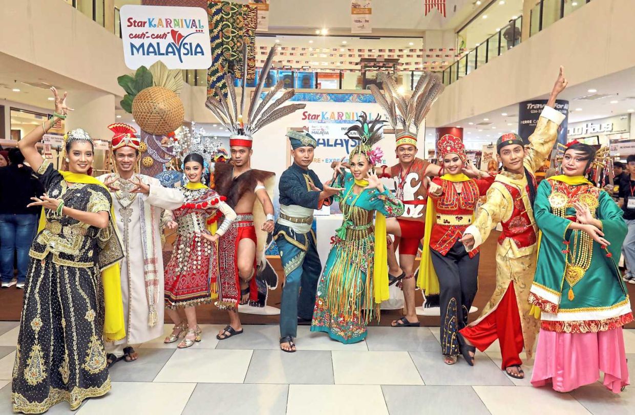 the Cuti-Cuti Malaysia Carnival co-organised by Star Media Group Berhad (SMG) and Tourism Malaysia at Kuantan City Mall, Pahang on Sept 20.— AZLINA ABDULLAH/The Star