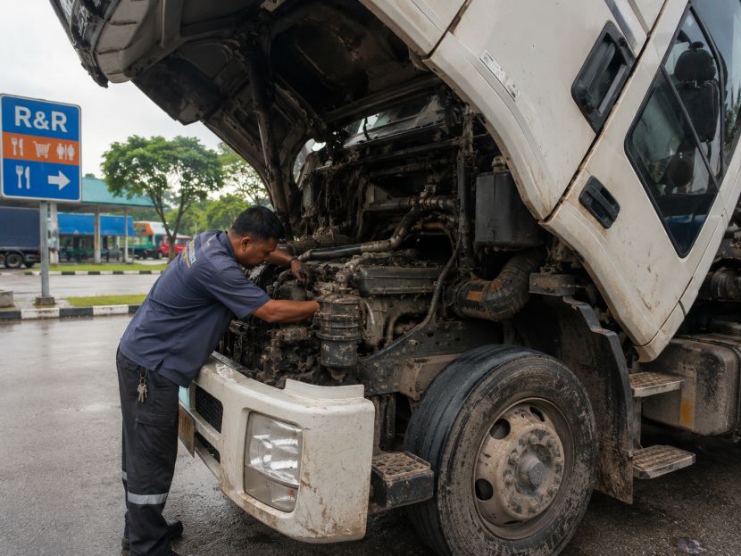 Kos membaiki komponen dalam enjin dikatakan lebih mahal berbanding pengisian diesel. -Gambar hiasan AI