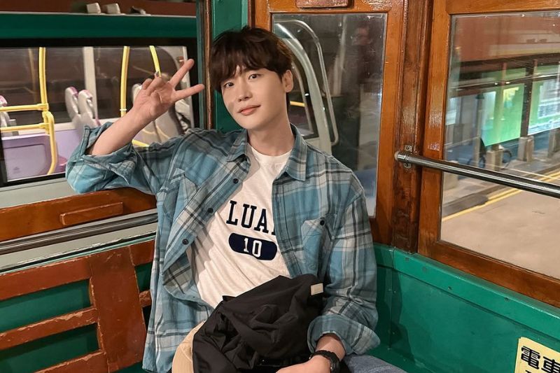 Jong Suk didakwa berlaku curang terhadap IU.