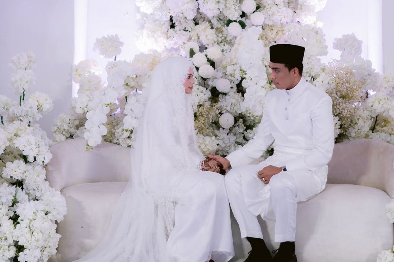 Jazmy dan Farah Athirah (kiri) bernikah pada 27 Jun lalu.