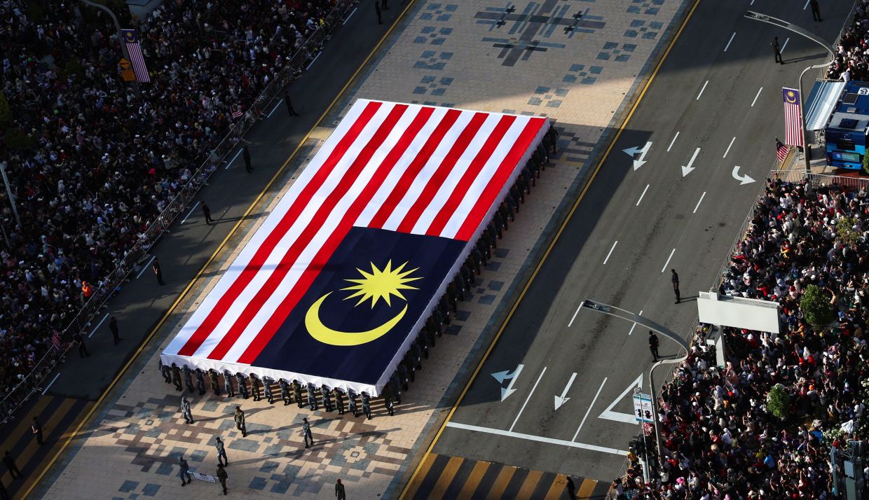 PUTRAJAYA, 31 Ogos -- Pelbagai persembahan kreatif mewarnai Sambutan Hari Kebangsaan 2026 di Dataran Putrajaya, menyerlahkan kekayaan seni, budaya dan warisan yang menjadi identiti Malaysia, hari ini. --fotoBERNAMA (2026) HAK CIPTA TERPELIHARAPUTRAJAYA, Aug 31 -- A vibrant showcase of creative performances enlivens the National Day 2026 celebrations at Dataran Putrajaya, highlighting Malaysia’s rich arts, culture and heritage today.-- fotoBERNAMA (2026) COPYRIGHT RESERVED