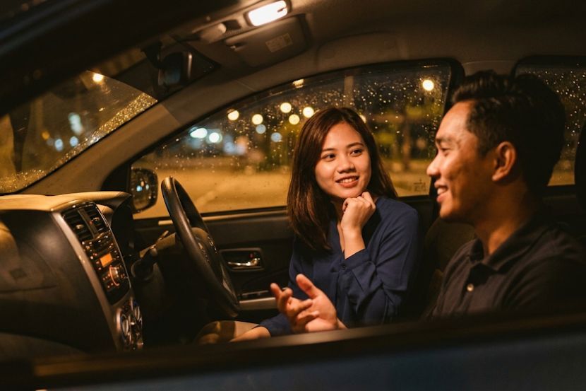 Kereta sewa kerap digunakan golongan pelajar. -Gambar hiasan AI