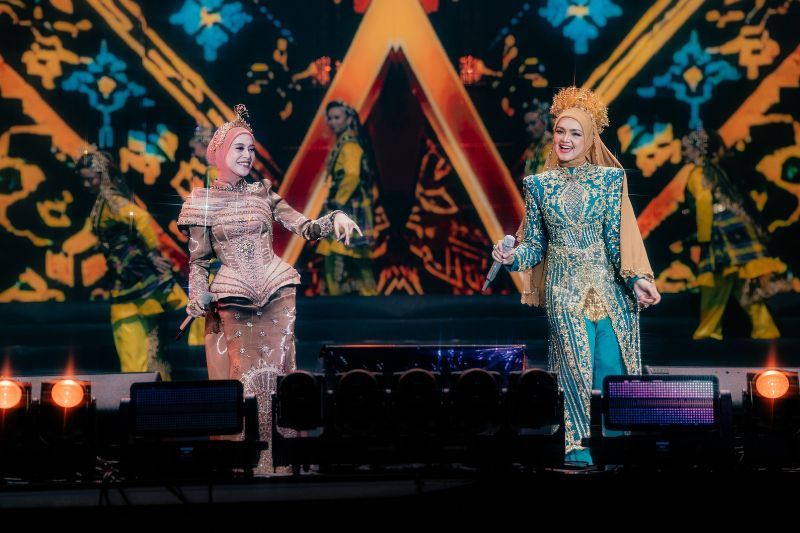 Persembahan Lesti (kiri) di Konsert Gema Bumantara Siti Nurhaliza mendapat perhatian ramai.