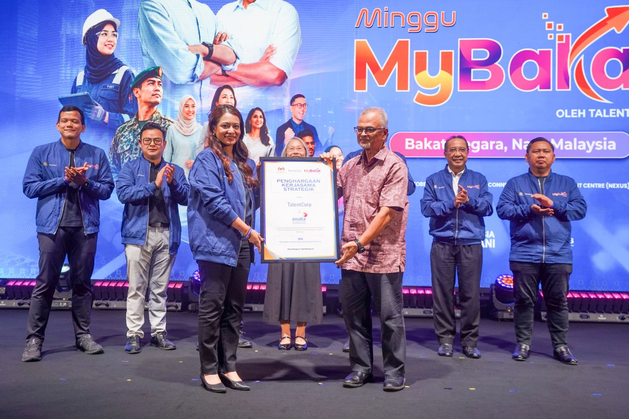 100 wanita akan mengikuti pensijilan AI bersama Yayasan Axiata