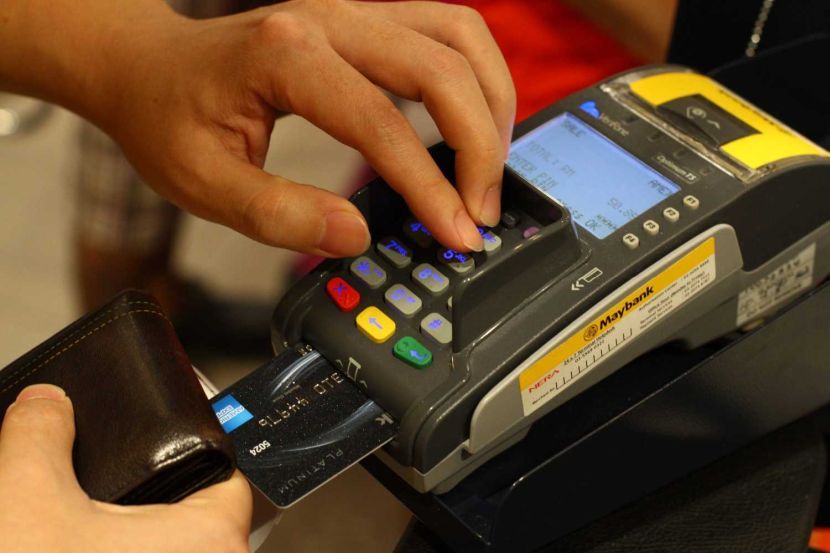 Story on Wave credit and debit card. RAYMOND OOI/ The Star